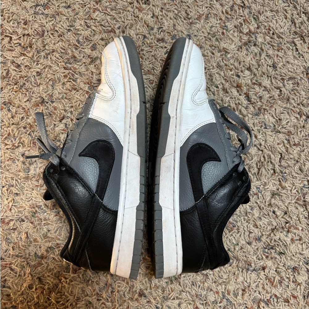 Custom Nike Dunks - Picture 5 of 7
